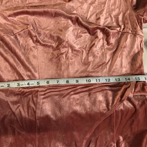 Long Pink velvet dress - Picture 7 of 7